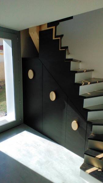escalier noir